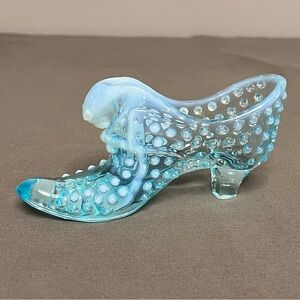 VTG Fenton Sky Blue Opalescent Hobnail Cat Head Queen Kitten Slipper Shoe 5.5”